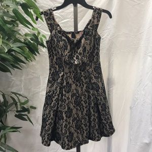 Coco Avante Black lace over Beige dress size M